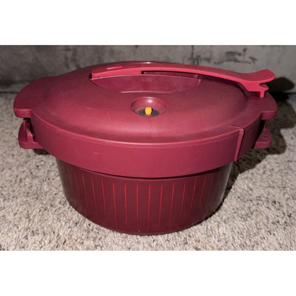 Tupperware Microwave Pressure Cooker 3 Quart Burgundy 2014 7643A-2